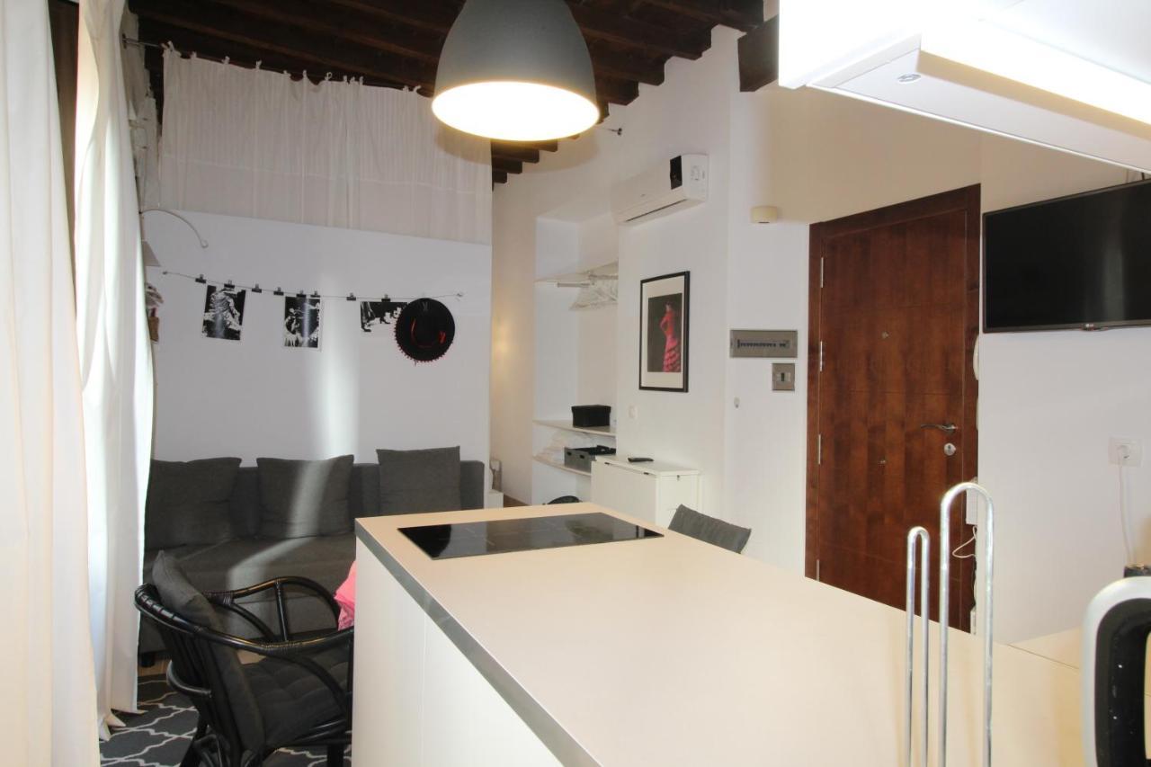 Del Parque Flats Alvarez Suite Málaga Esterno foto