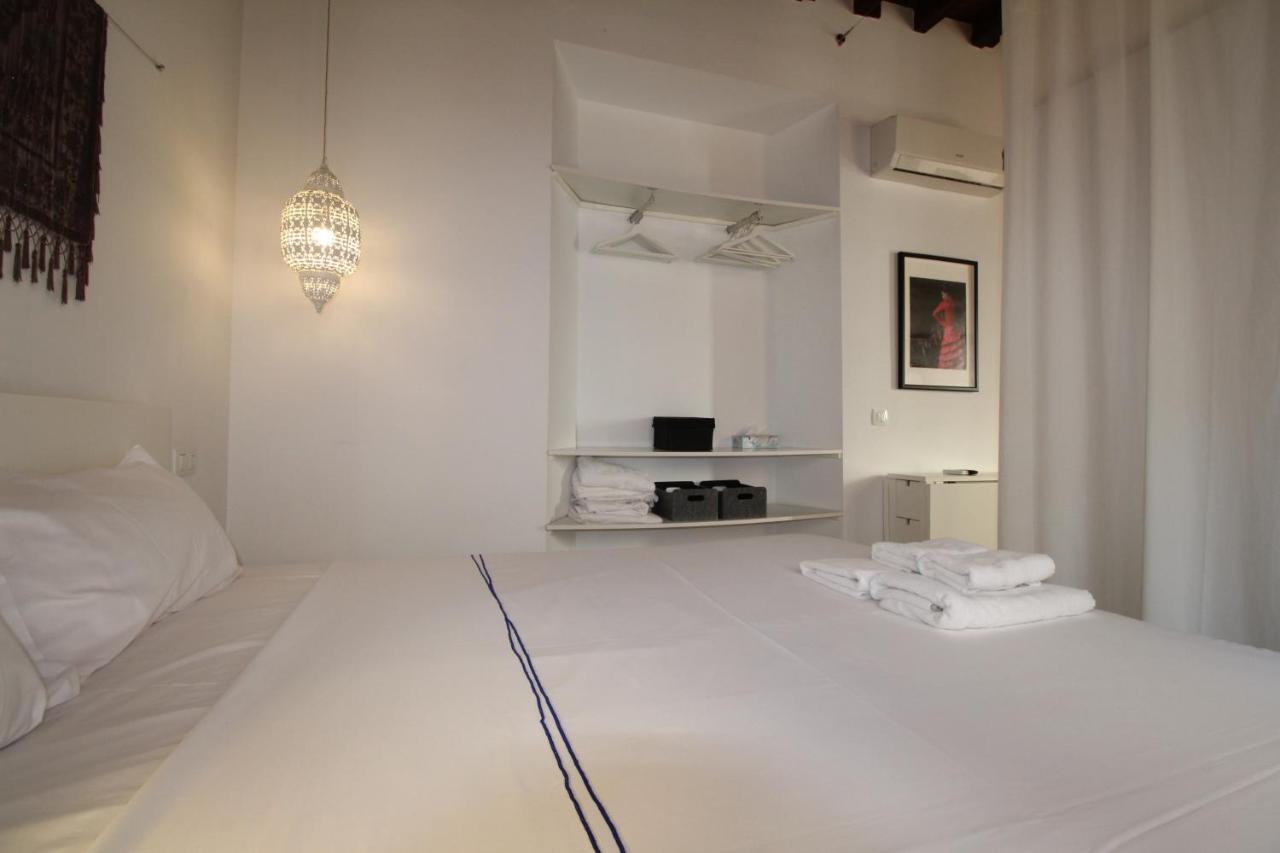 Del Parque Flats Alvarez Suite Málaga Esterno foto